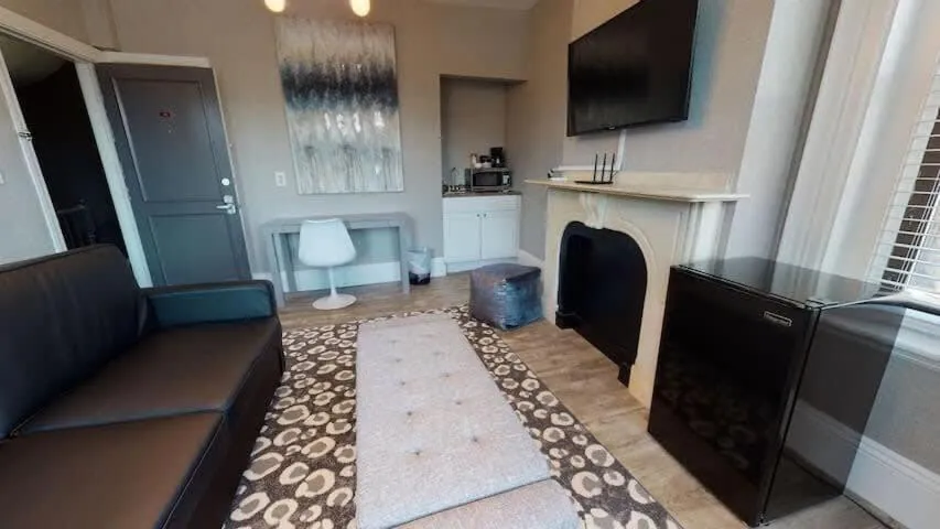 Image of 1-31 Excellent Location, Walk Everywhere Sleeps 3
