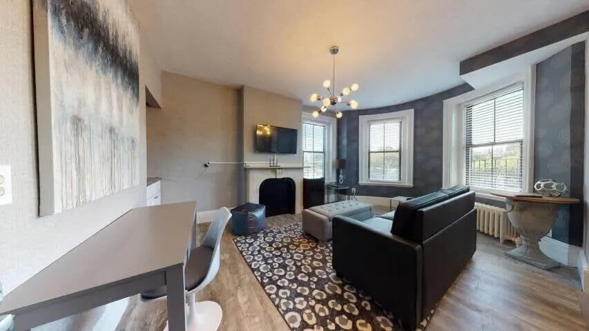 Image 2 of 1-31 Excellent Location, Walk Everywhere Sleeps 3
