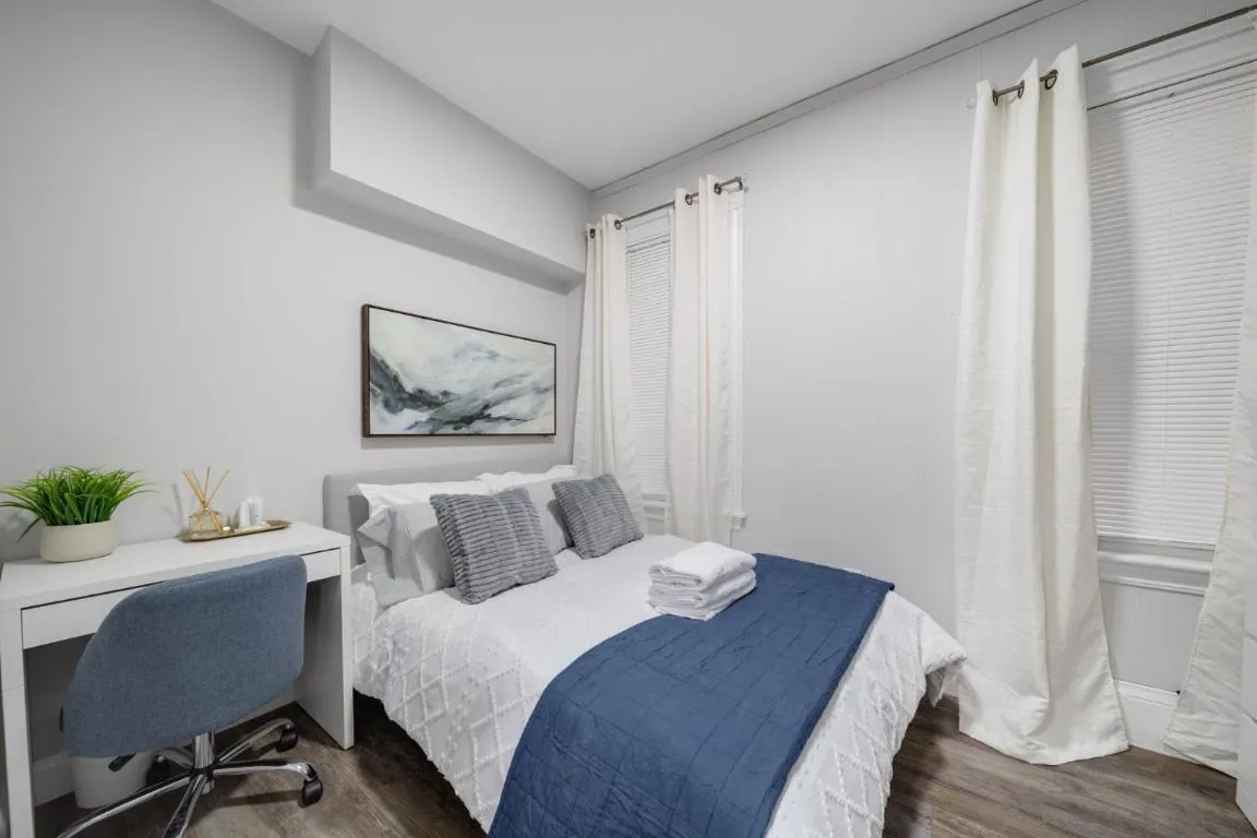 Image of 4BR 1BH Apt in South Boston near Old Harbor Beach