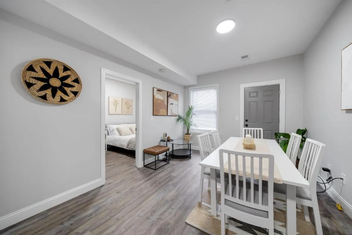 Image 3 of 4BR 1BH Apt in South Boston near Old Harbor Beach
