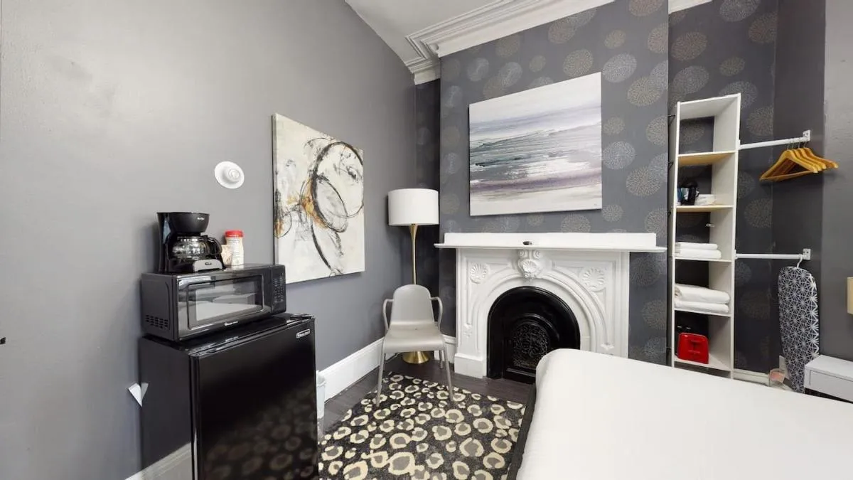 Image 4 of Bay Village Suites
