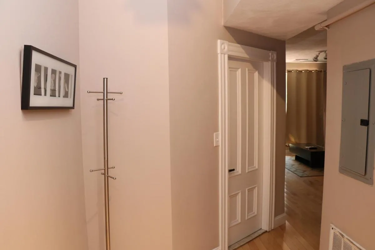 Image 4 of Beautiful 2Bedroom in the South End Boston – Garden Unit