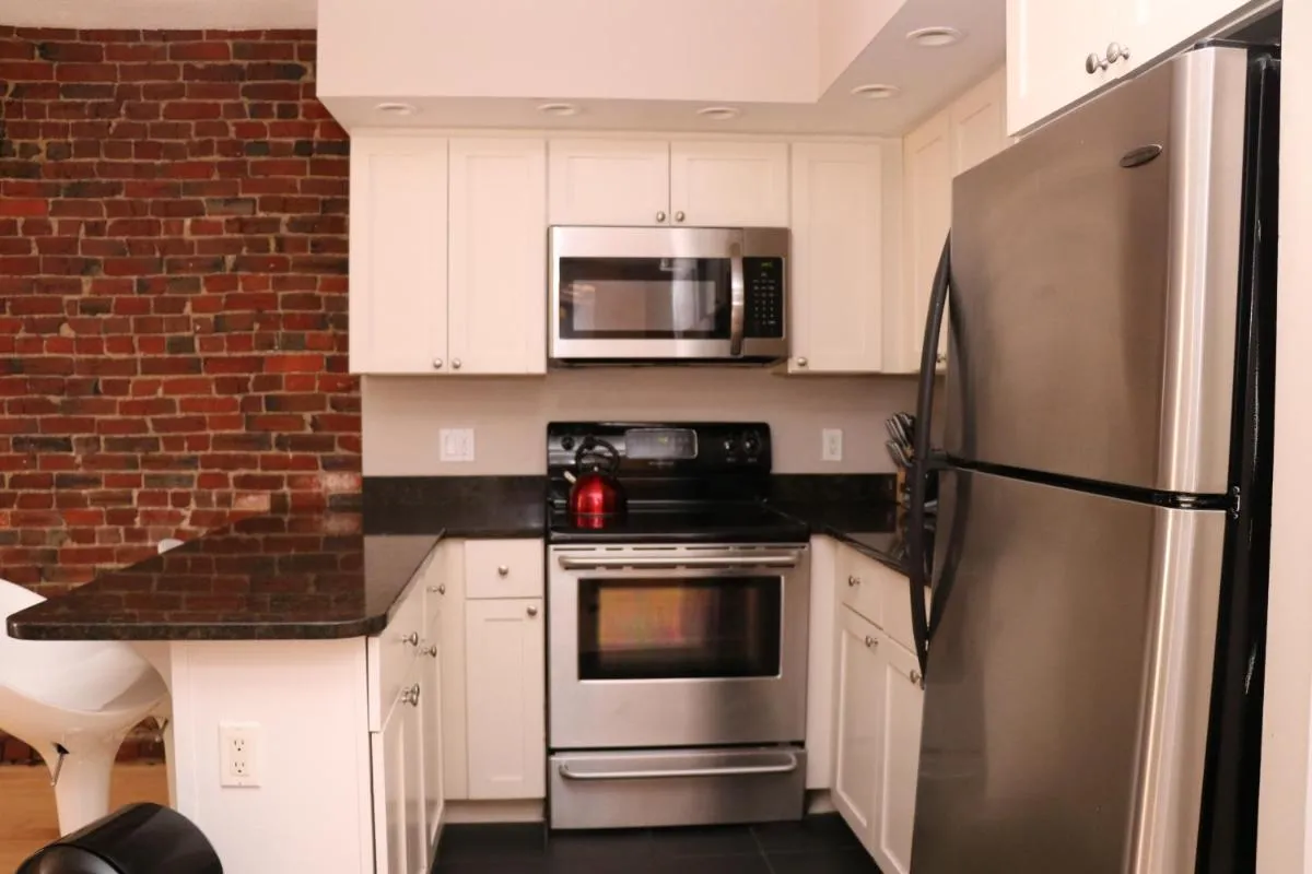Image 6 of Beautiful 2Bedroom in the South End Boston – Garden Unit