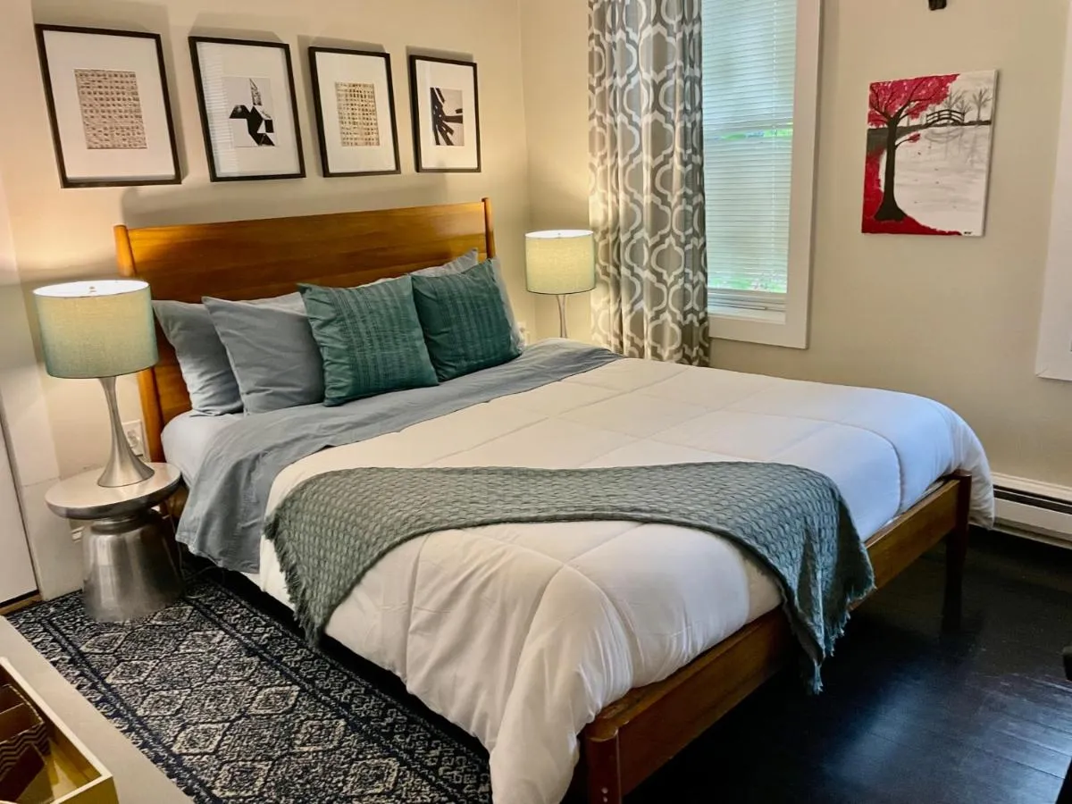 Image 3 of Beautiful 3BR 3BA Duplex parking Best Location Boston