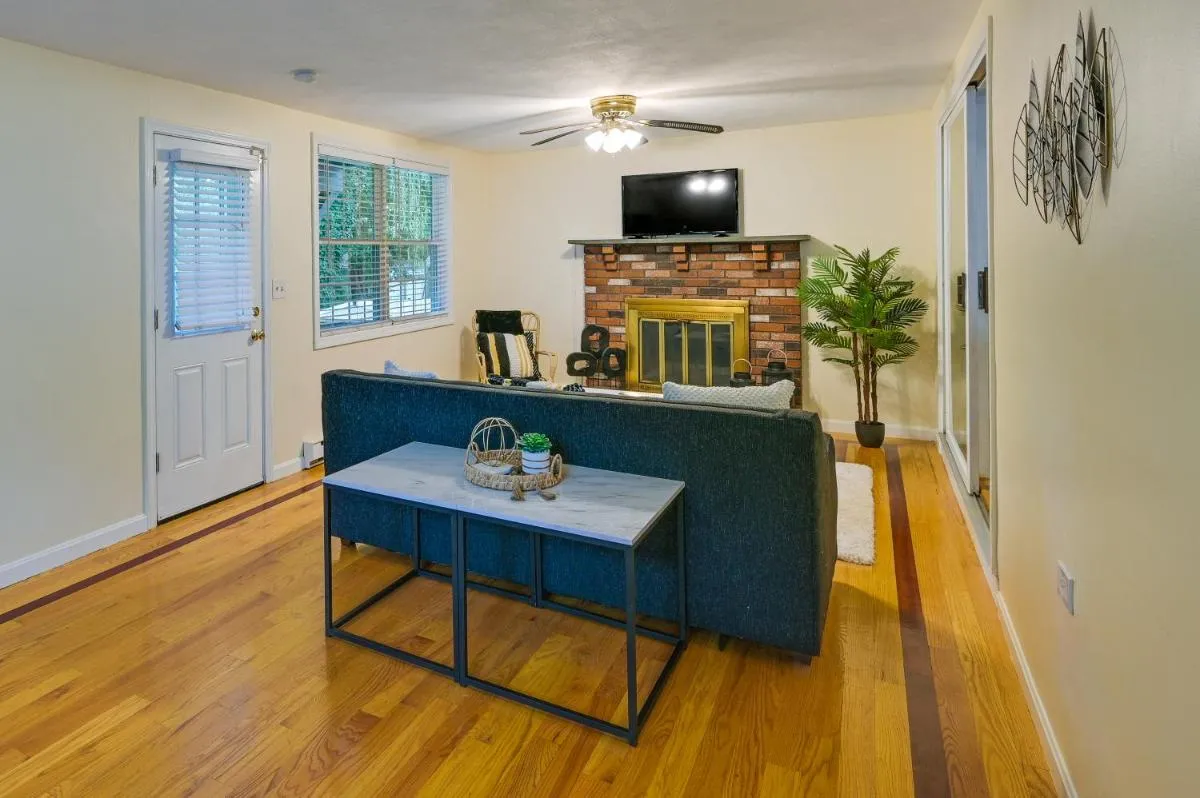 Image 4 of Boston Duplex with Foosball Table 11 Mi to Downtown