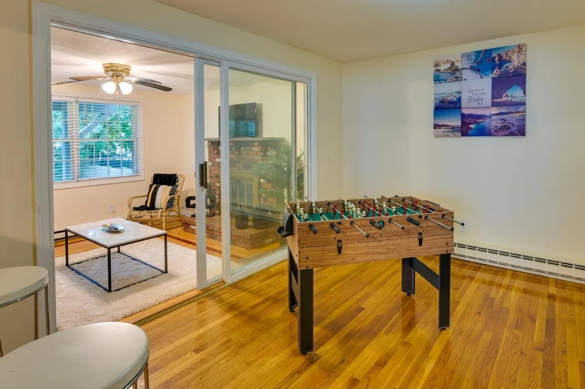 Image 6 of Boston Duplex with Foosball Table 11 Mi to Downtown