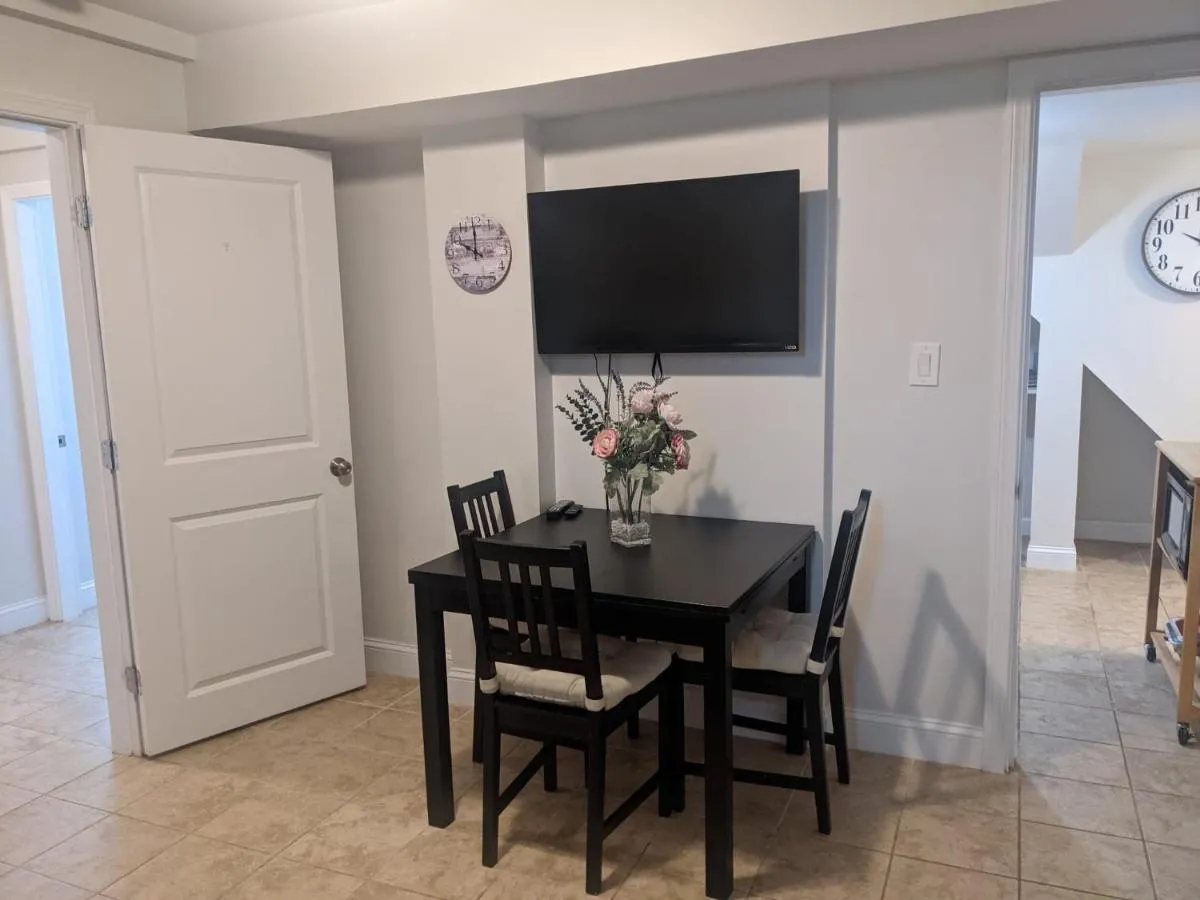 Image 1 of Brighton Apartment Sleeps 3 – Steps to Bus Line