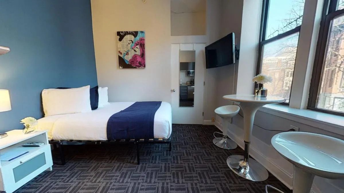 Image of Charming Studio in Boston Brownstone, C. Ave #33