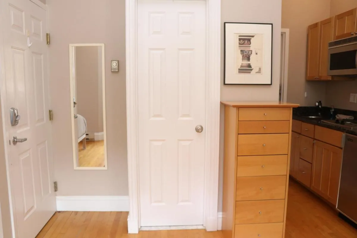 Image 3 of Charming Studio in Boston Brownstone, C.Ave#5