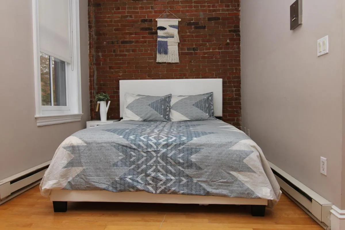 Image 2 of Charming Studio in Boston Brownstone, C.Ave#5