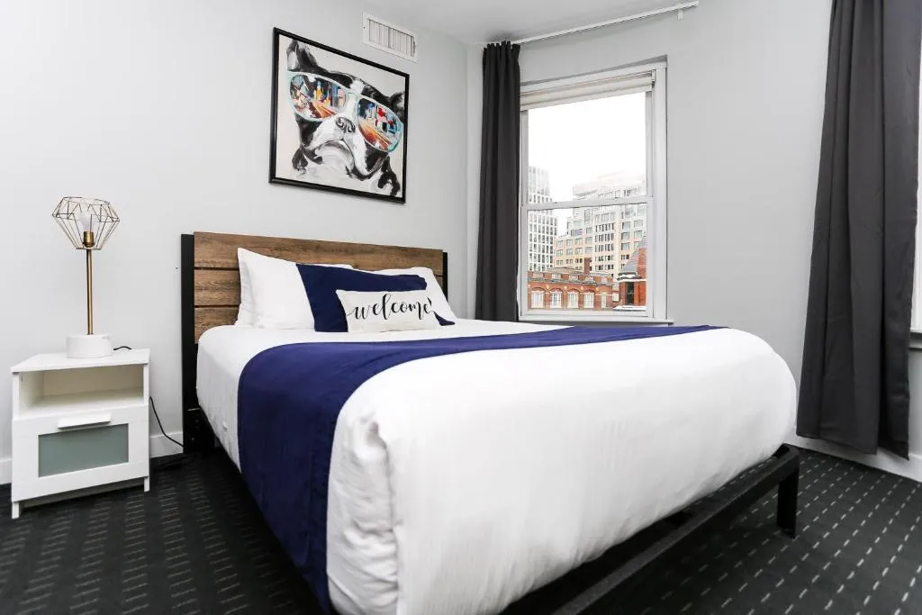 Image of Charming Studio on Boston’s Iconic Newbury St. #8