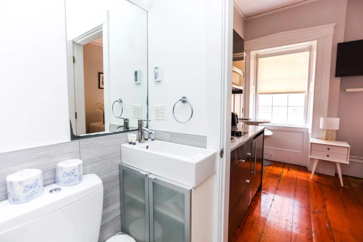 Image 2 of Charming & Stylish Studio on Beacon Hill #12