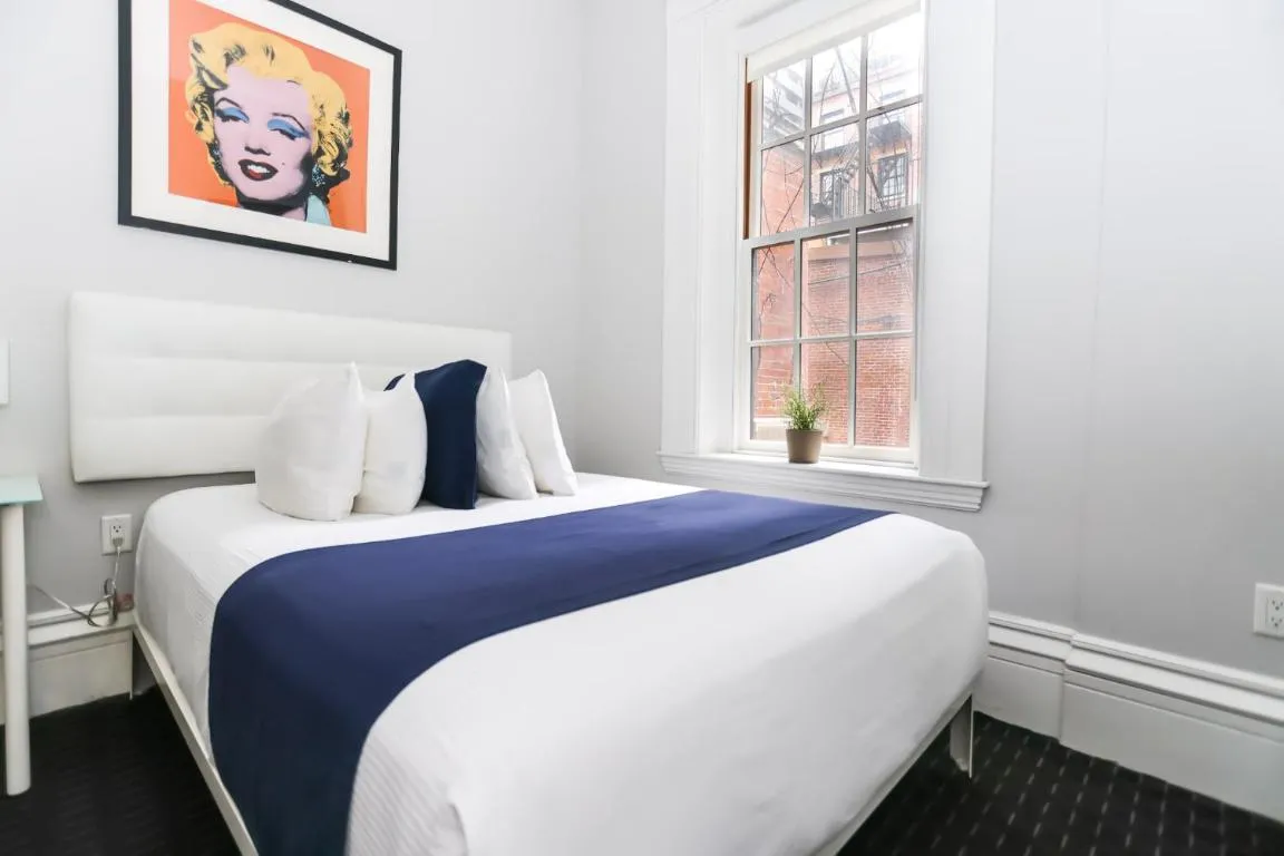 Image of Charming & Stylish Studio on Beacon Hill #2