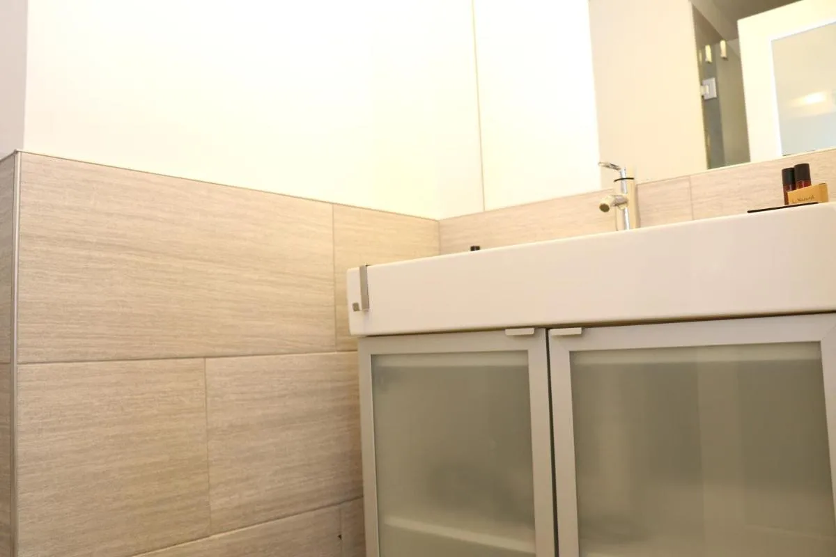 Image 2 of Charming & Stylish Studio on Beacon Hill #8
