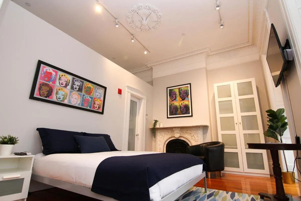 Image 1 of Charming & Stylish Studio on Beacon Hill #8