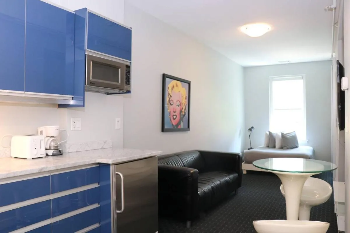 Image 3 of Comfortable Studio in Back Bay, Newbury St. #7
