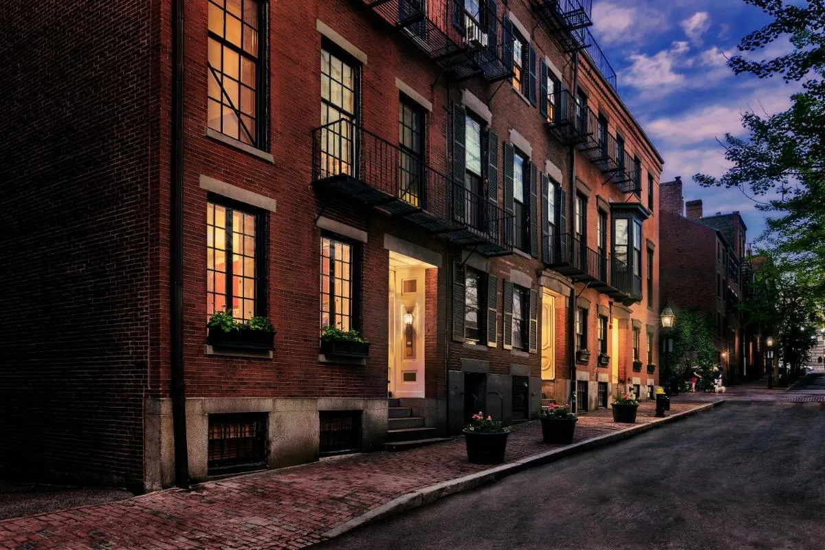 Image 1 of Comfy Beacon Hill Studio Great for Work Travel #7