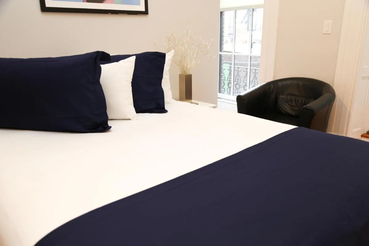 Image 3 of Comfy Beacon Hill Studio Great for Work Travel #7