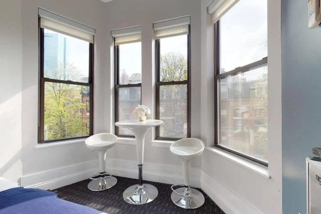 Image 4 of Cozy Downtown Boston Studio, #45