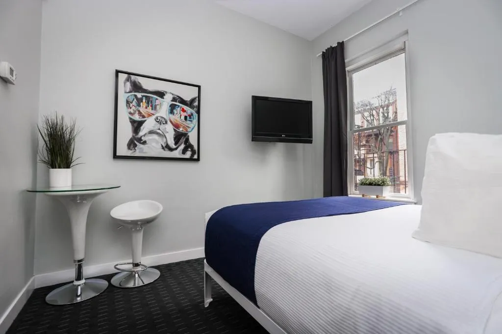 Image of Cozy Studio on Newbury Street, #1