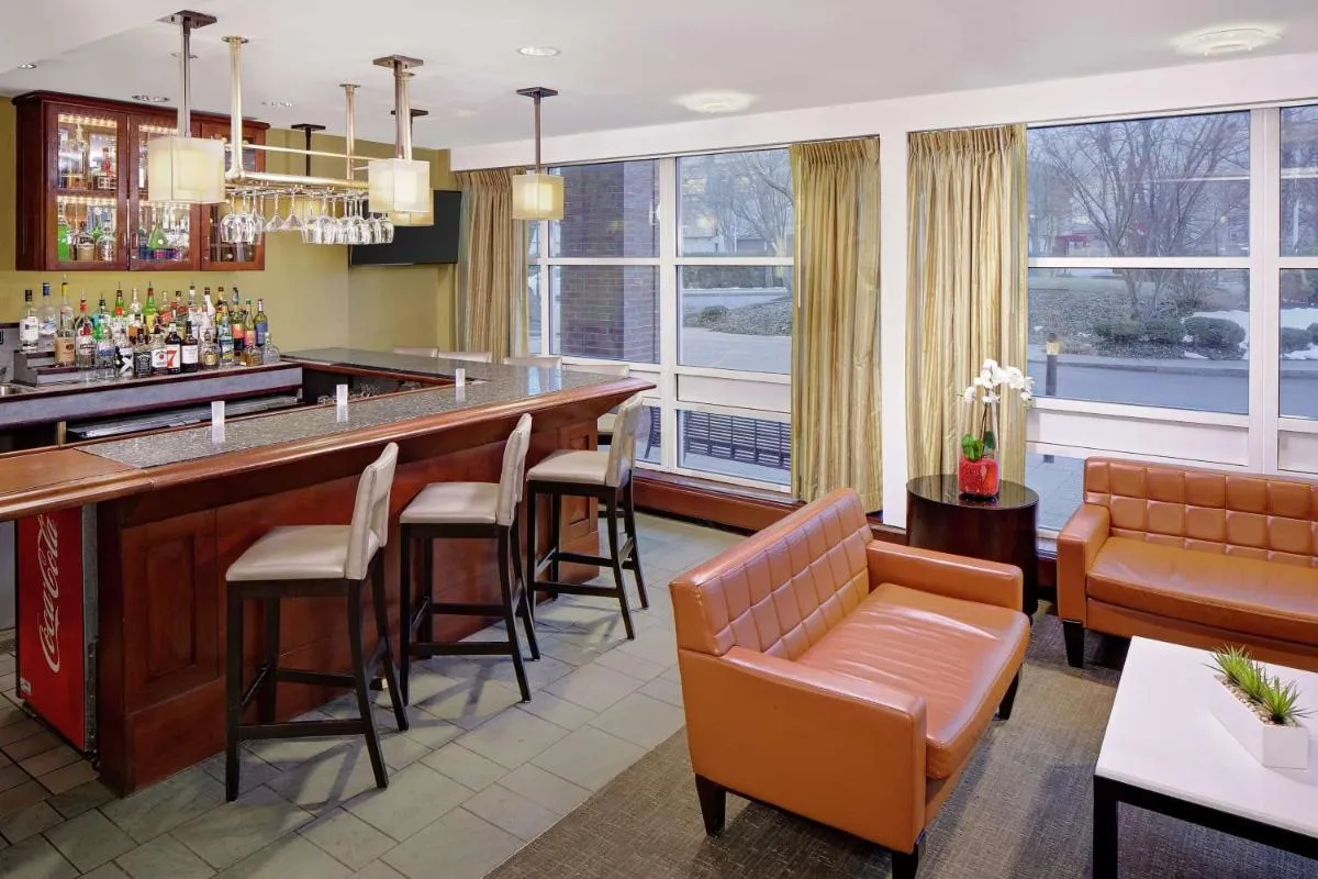Image 3 of DoubleTree by Hilton Hotel Boston Bayside