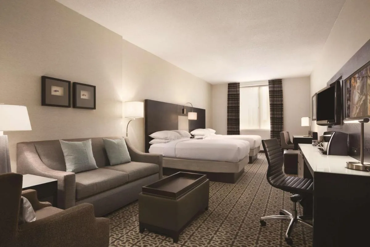 Image 1 of DoubleTree by Hilton Hotel Boston – Downtown