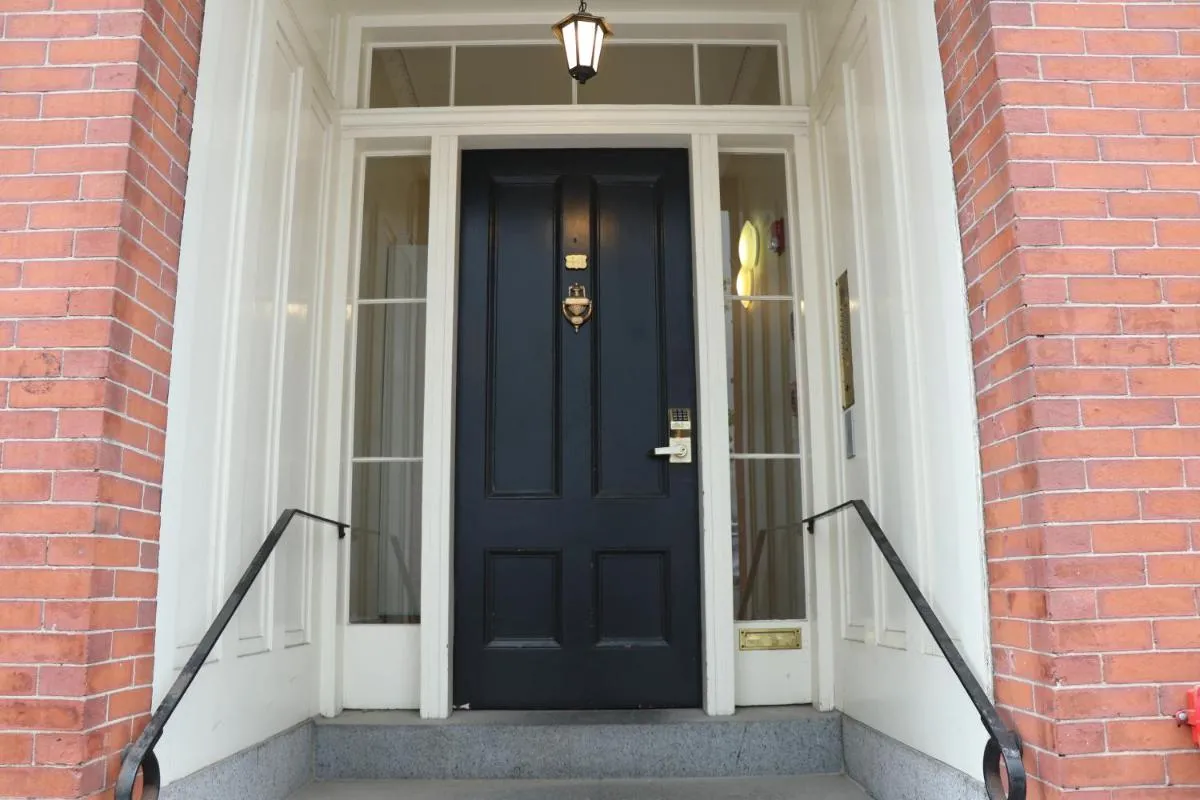 Image 6 of Downtown Beacon Hill, Convenient, Comfy Studio #1