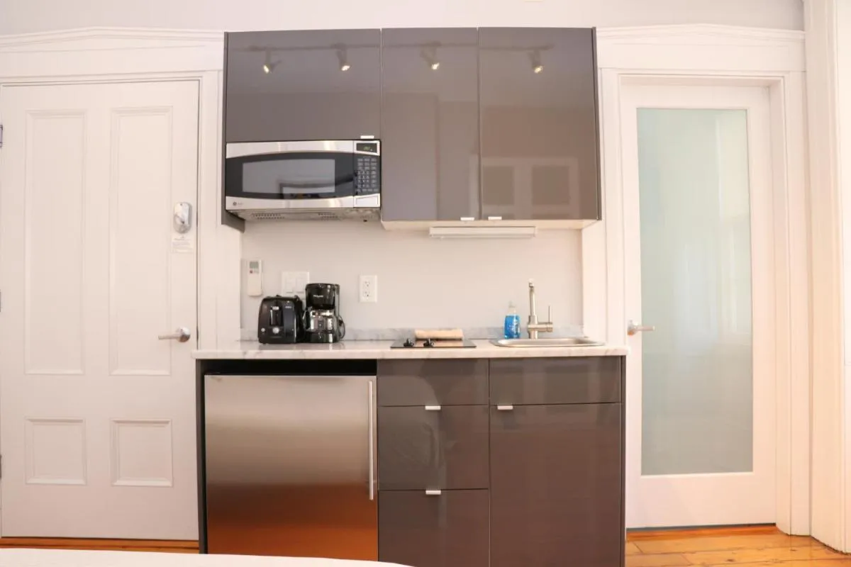 Image 6 of Downtown Beacon Hill, Convenient, Comfy Studio #10