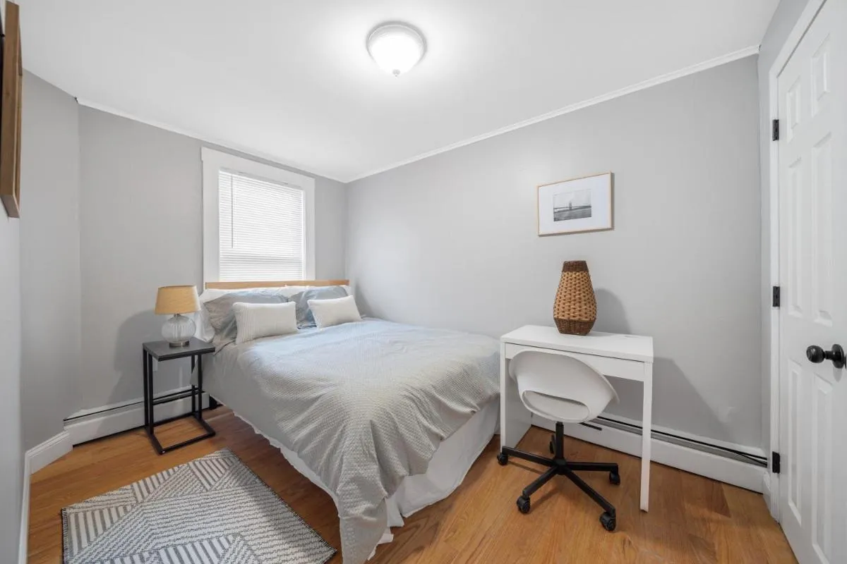 Image 1 of Easy Commute South Boston 4BR 1BH Apt