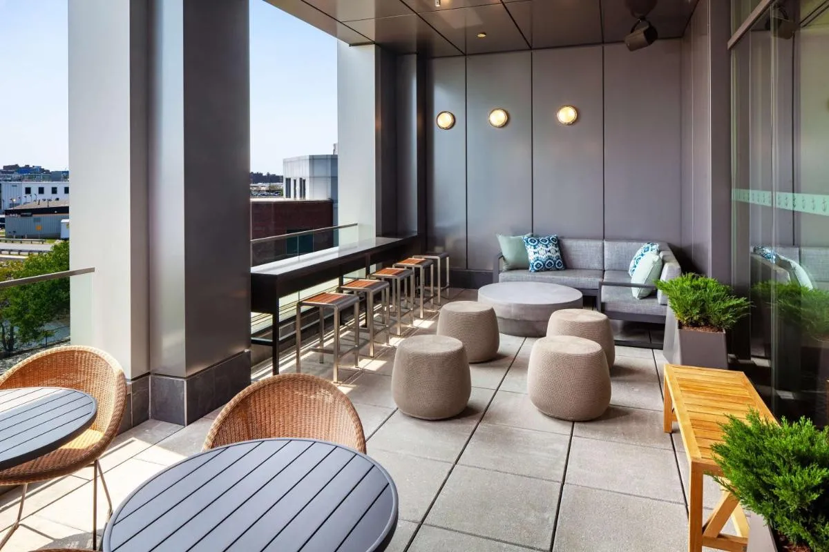 Image 5 of Hampton Inn Boston Seaport District