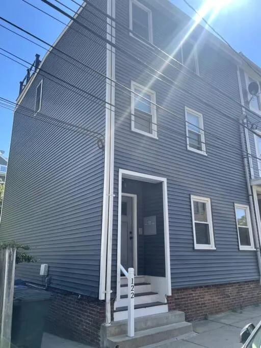 Image 5 of Lovely Two Bedroom Condo in South Boston