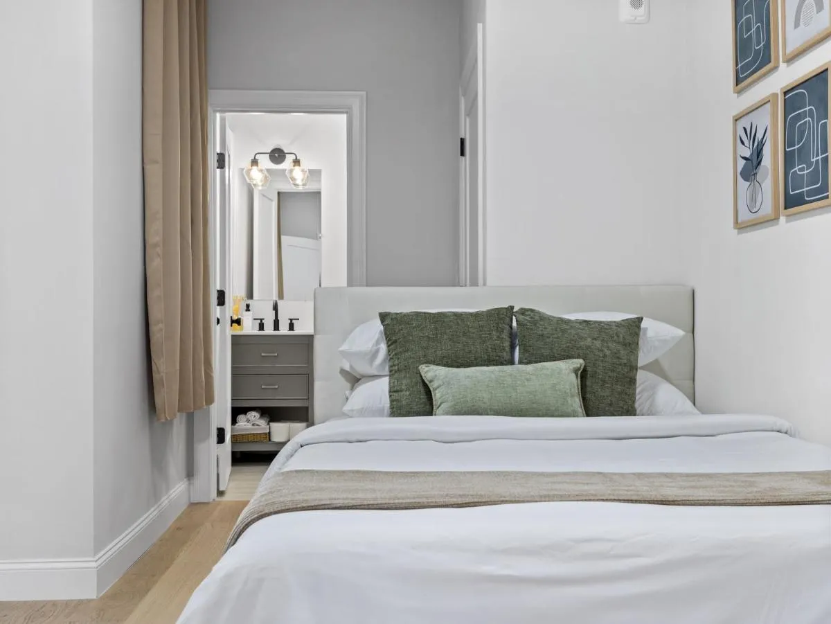 Image 5 of Lux Home 5BR 3BATH 6BEDS Downtown Boston 10 min Public Transport 1 min