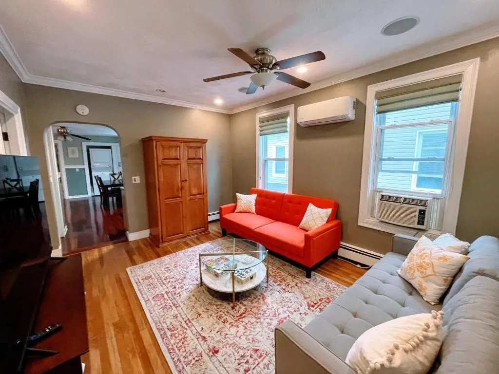 Image of Luxury Executive Suite Harvard Allston 3 Bedrooms 2 Baths