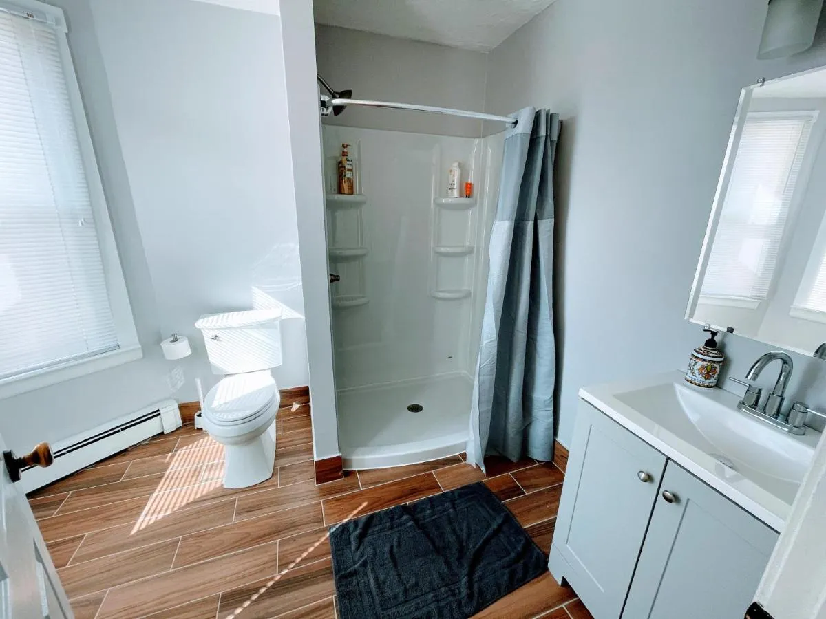 Image 5 of Luxury Executive Suite Harvard Allston 3 Bedrooms 2 Baths