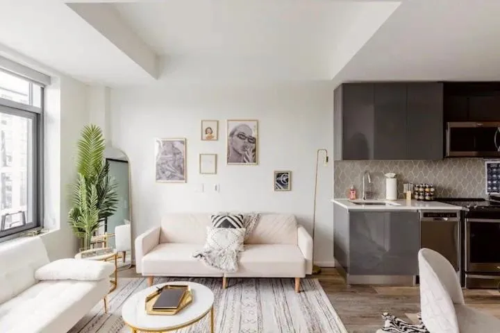 Image 4 of Luxury South End 1 Bedroom