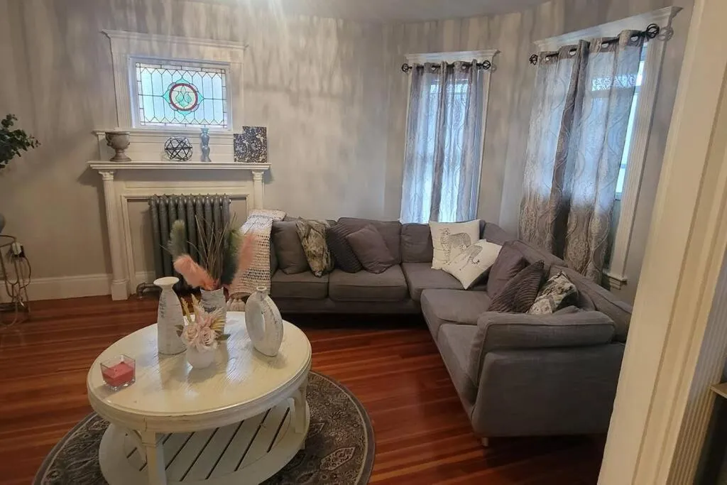 Image of Modern Haven ,Your Stylish Retreat