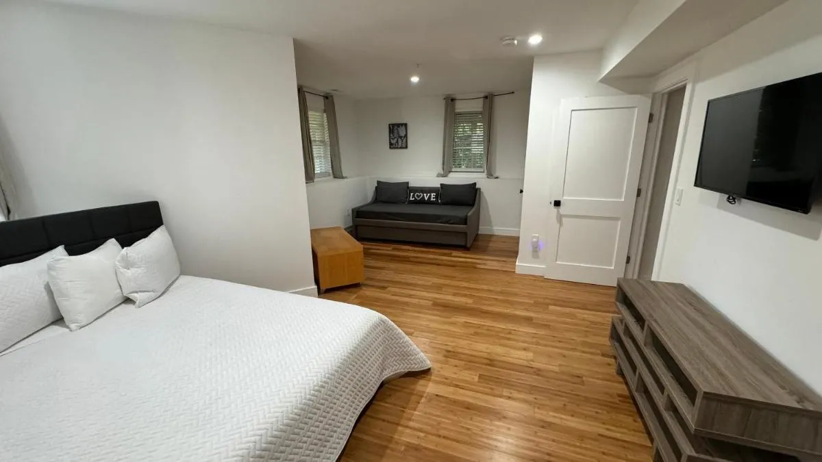Image 2 of Perrin Place Unit 1