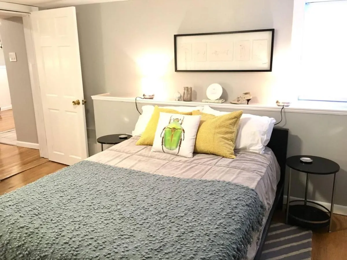Image 3 of ~*Pet Friendly 30min to Downtown*~ THE BOSTONIAN