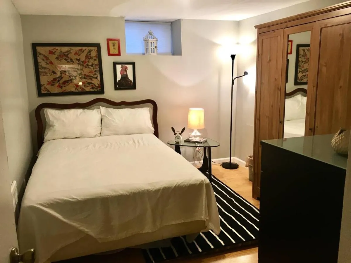 Image 5 of ~*Pet Friendly 30min to Downtown*~ THE BOSTONIAN