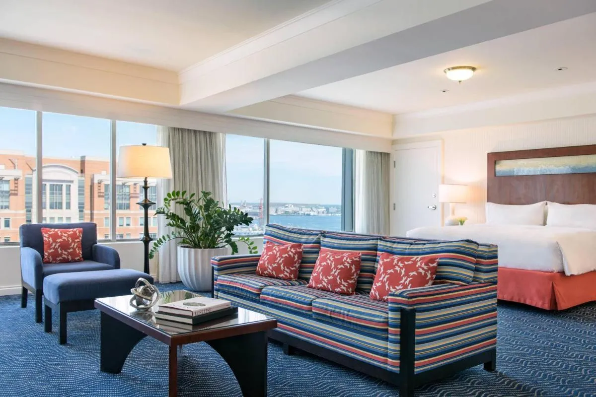 Image 4 of Renaissance Boston Seaport Hotel