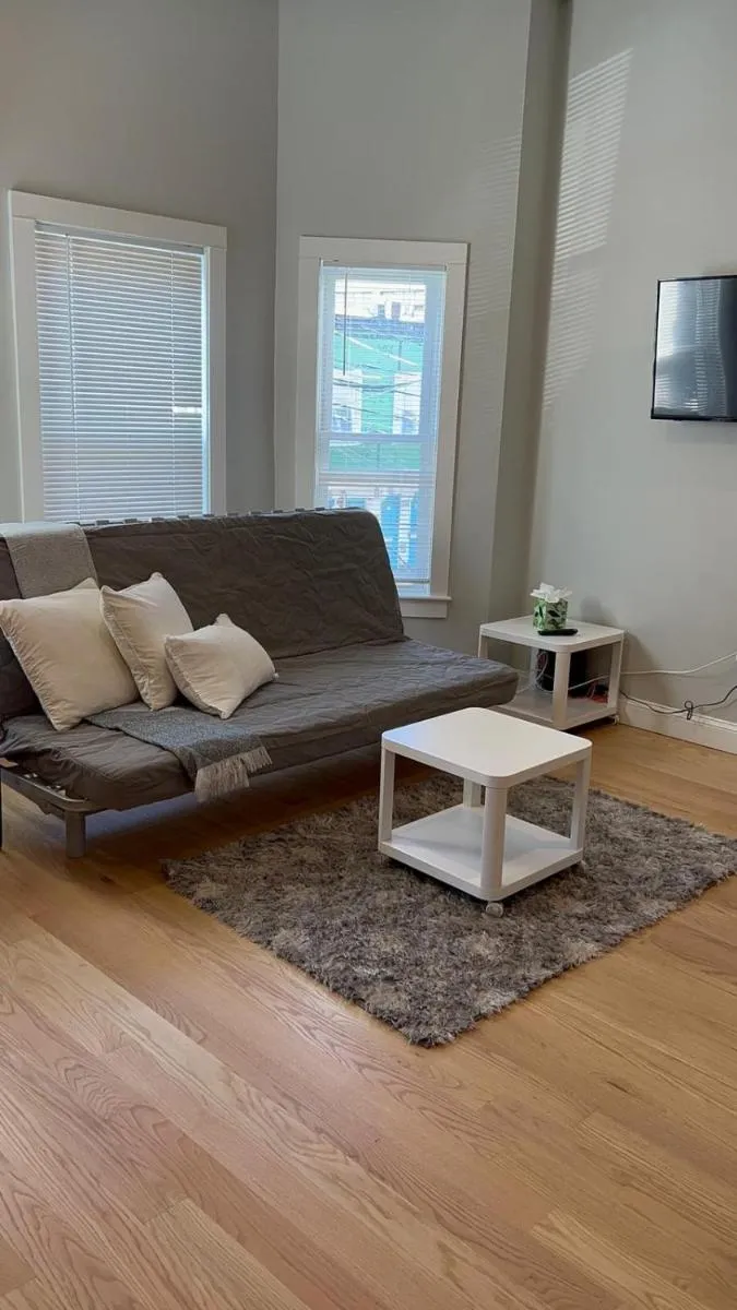 Image 5 of Renovated, 10 Min from the city