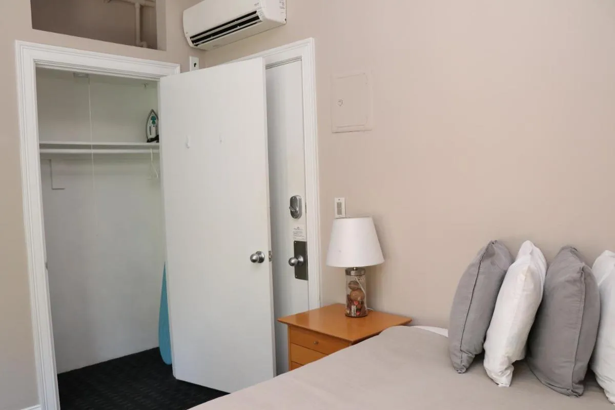 Image 1 of Stylish Downtown Studio, #32