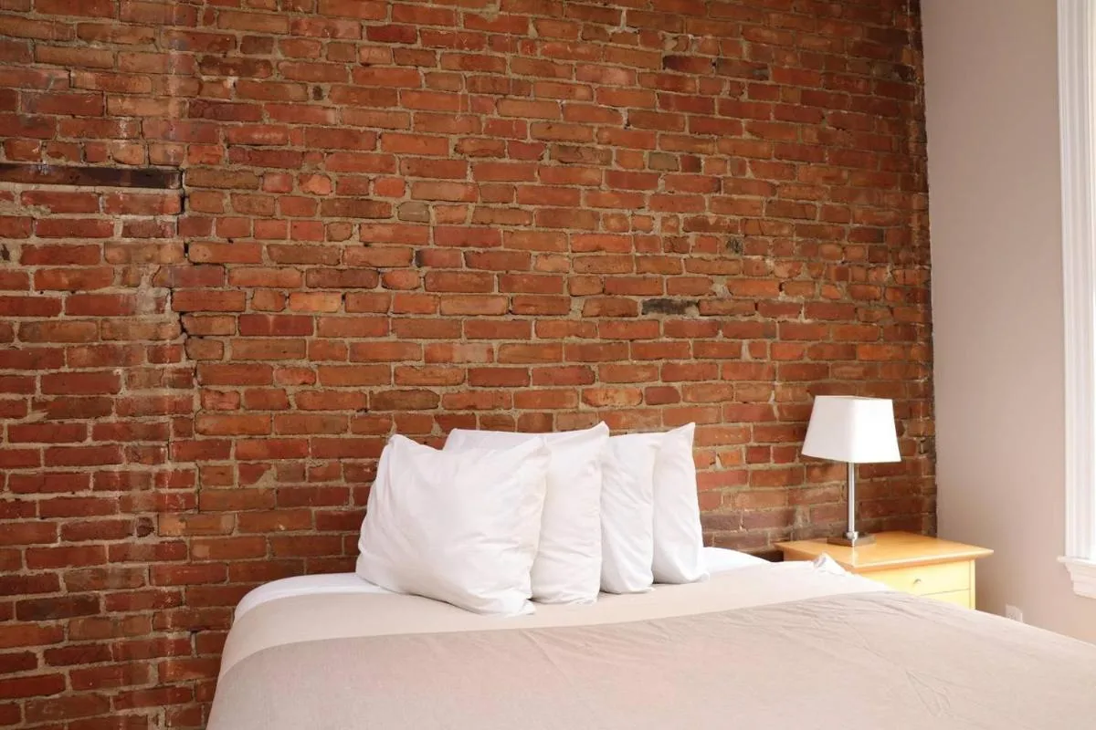 Image 2 of Stylish Downtown Studio in the South End, #8