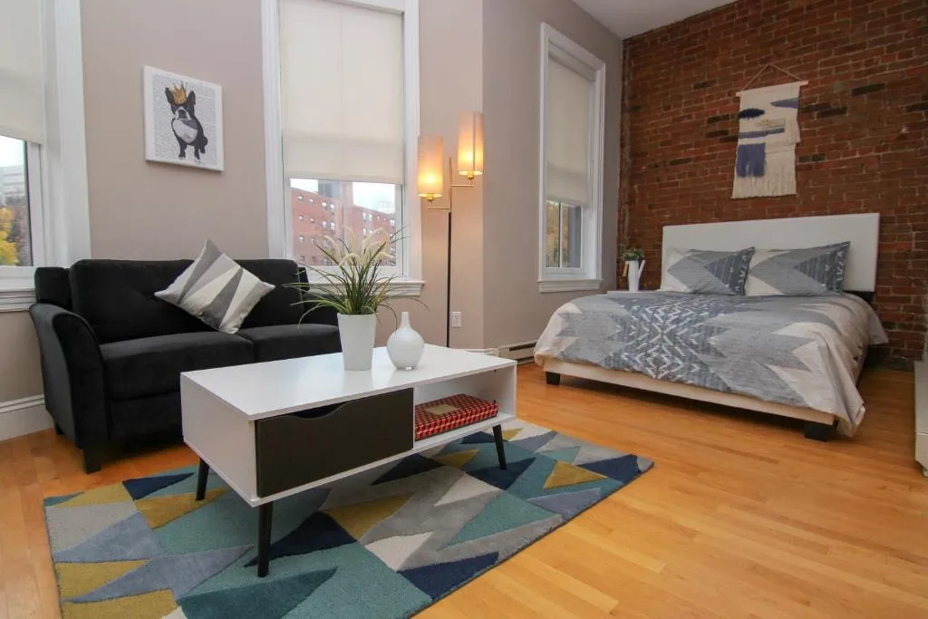 Image of Stylish Downtown Studio in the SouthEnd, C.Ave# 3