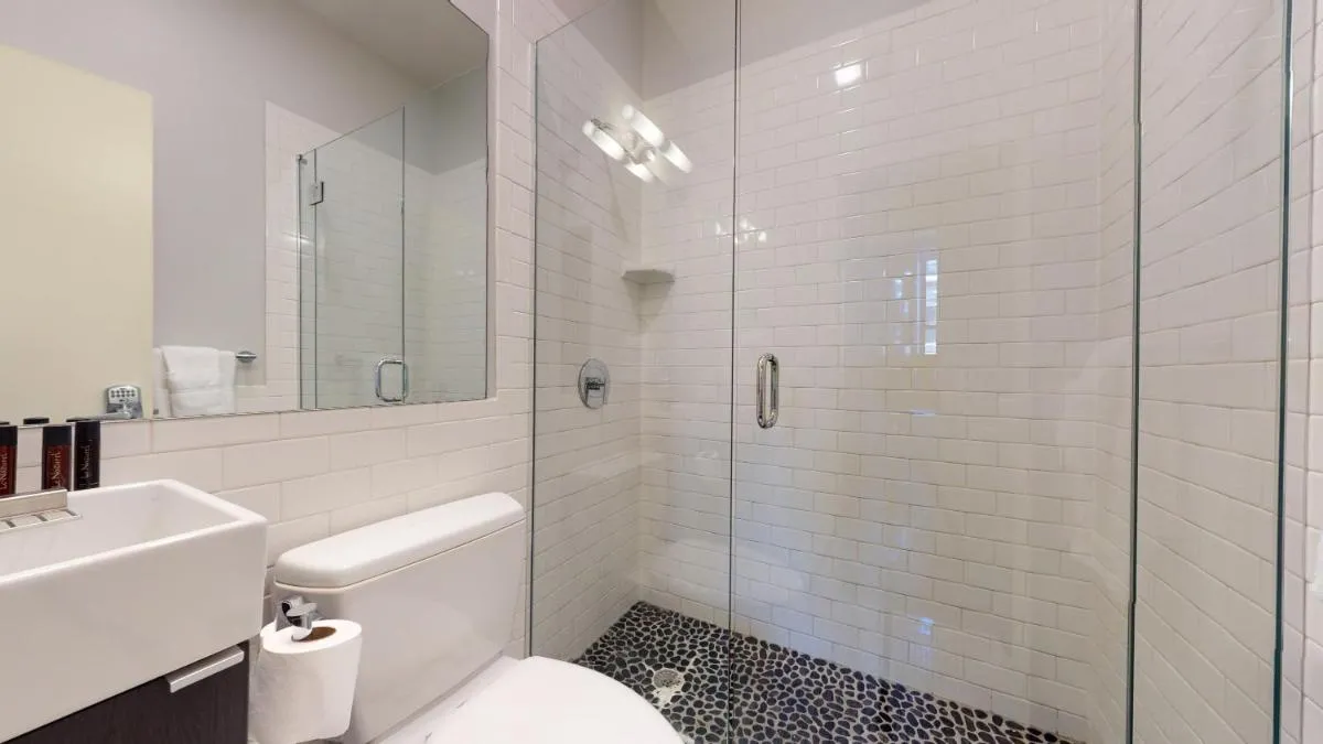 Image 4 of Stylish Downtown Studio in the SouthEnd, C.Ave #43