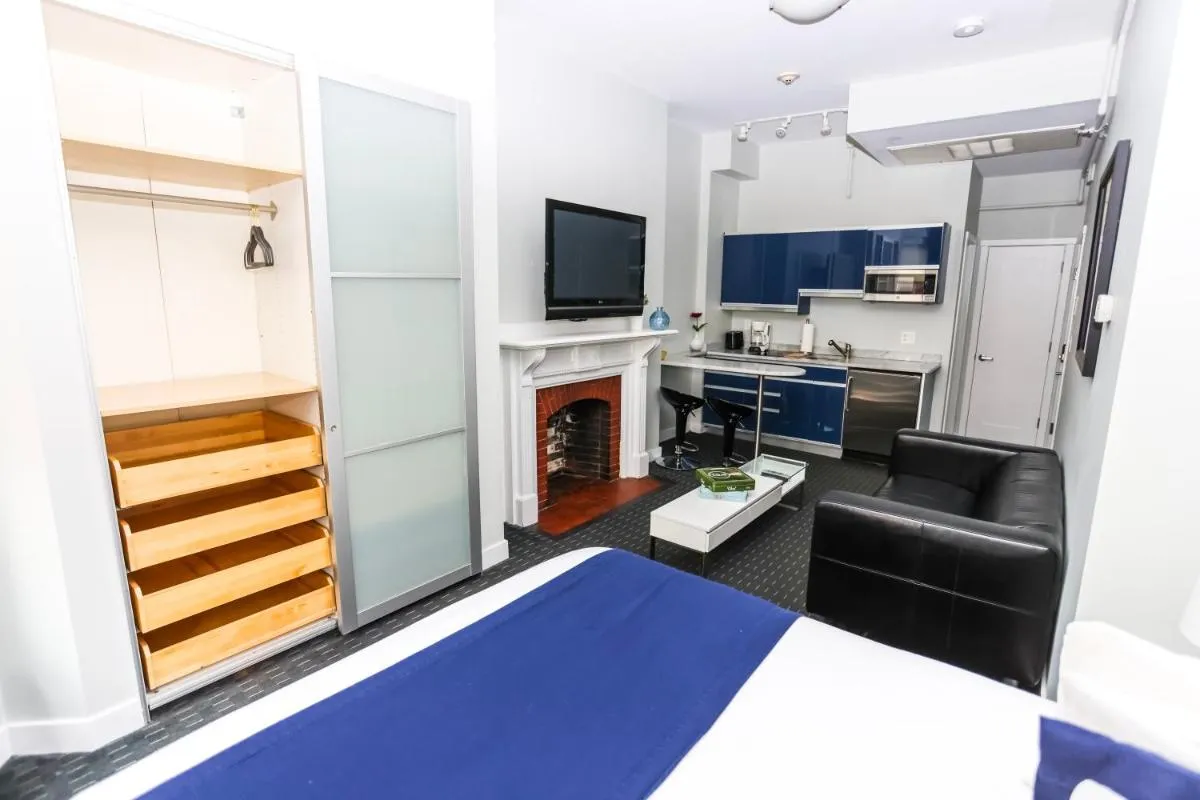 Image 6 of Stylish Newbury Street Studio, #2
