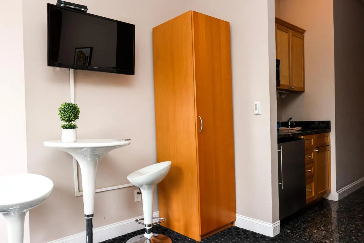 Image 1 of Stylish Studio in Boston Brownstone, C.Ave #21