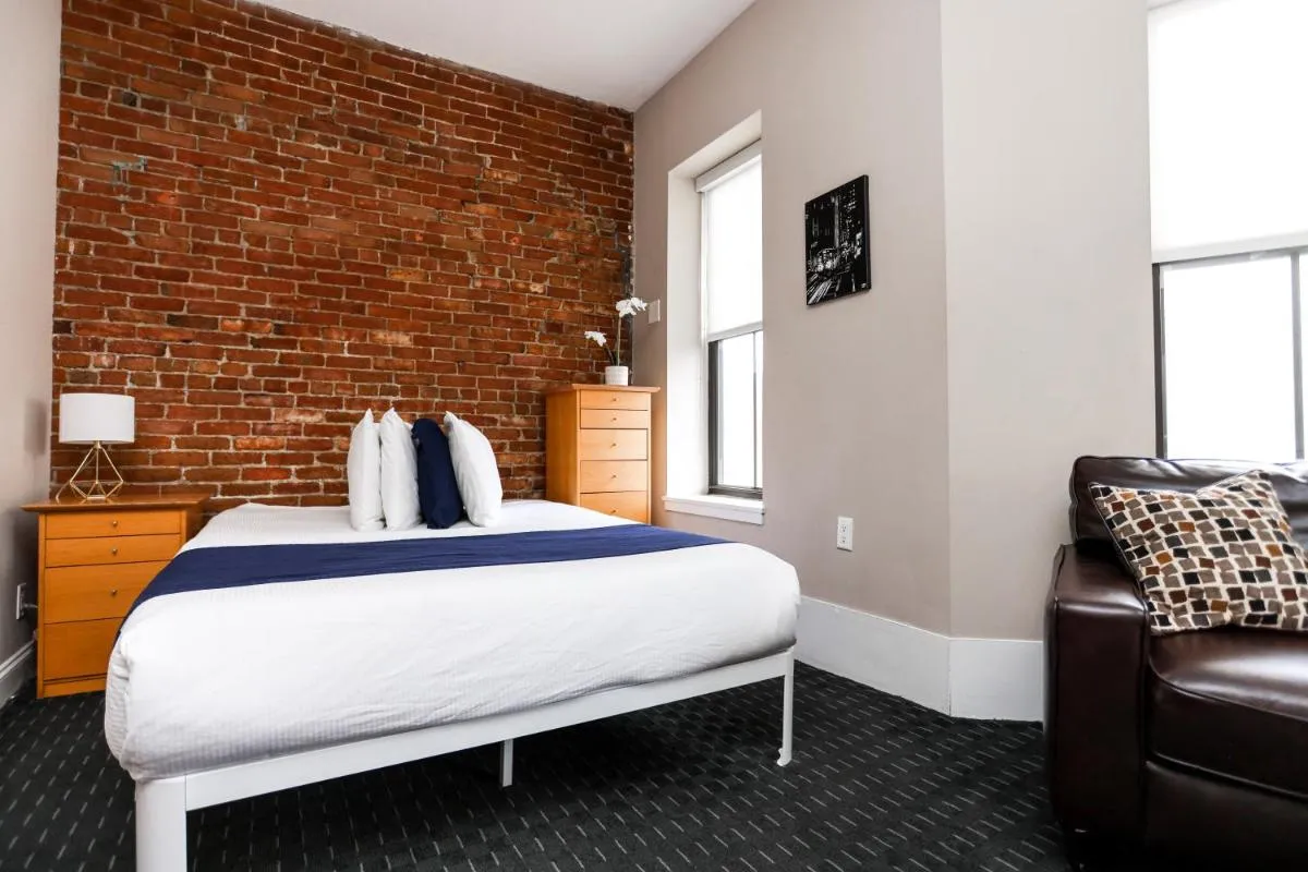 Image 6 of Stylish Studio in Boston Brownstone, C.Ave #21