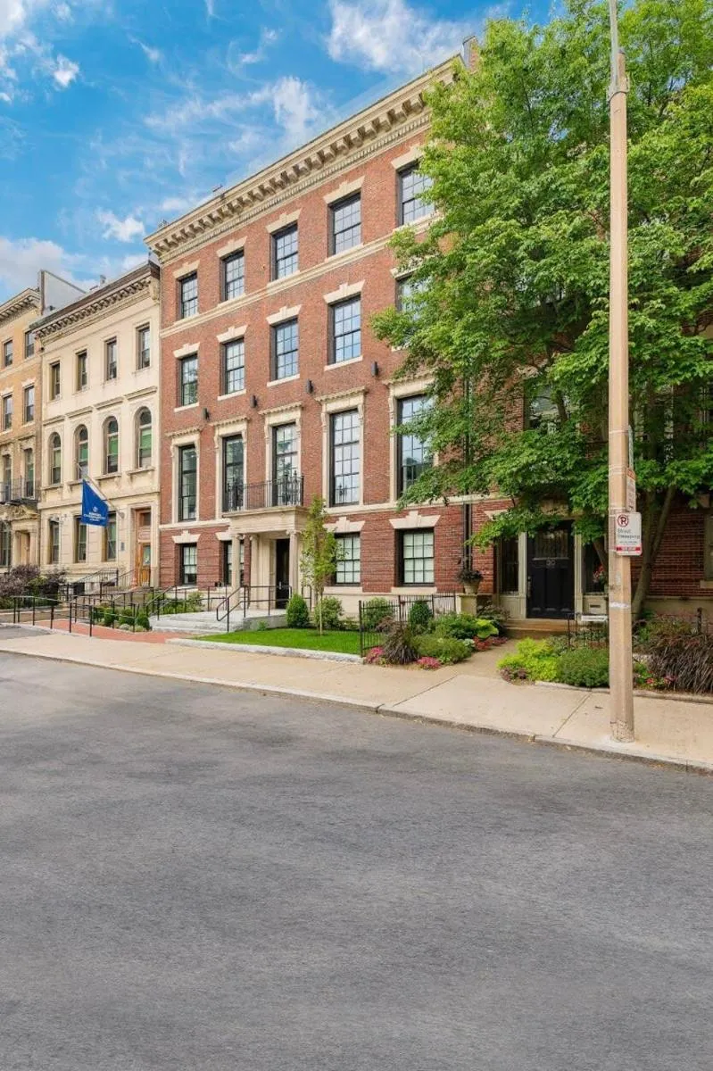 Image 6 of Stylish Studio in Historic Boston