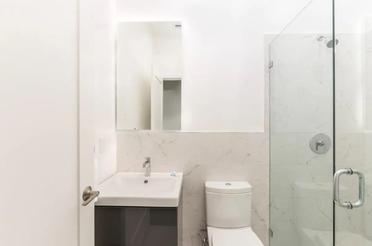 Image 4 of Stylish Studio in Historic Boston – #206